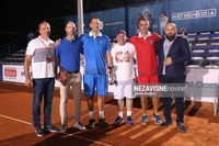 Bojinović i Stupar odigrali teniski humanitarni meč