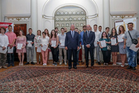 ИТ стипендије за 25 ђака генерације из Србије и Српске
