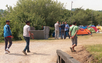 Dok je bio na dužnosti migranti mu provalili u kuću