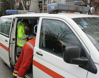 Pežo sletio u rijeku Željeznicu, pet osoba povrijeđeno