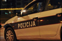 Vozač rendž rovera teško povrijeđen u sudaru s vozom