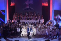 Почело хуманитарно вече