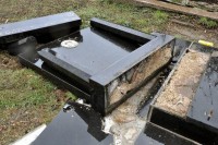Porušio pet nadgrobnih spomenika na srpskom groblju