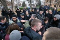 Пет особа приведено због напада на полицију на Тргу Крајине
