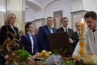 Dodik, Vučić: Očuvati dignitet i snagu SPC