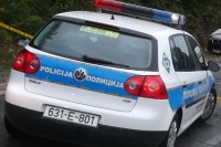Tokom pljačke u Brčkom jedan pumpadžiji slomio nos, a drugi praznio kasu