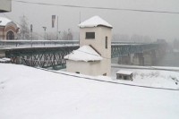 Обустављен саобраћај за теретна возила преко моста Брчко - Гуња