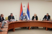  Srpski interes jači od partijskih