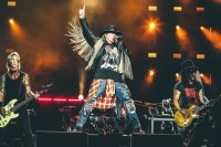   Novi album “Guns n Roses”  nakon više od decenije