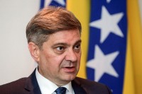 Zvizdić ne može da postavlja uslove