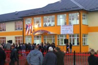     Ukrali 25 računara iz osnovne škole u Karakaju