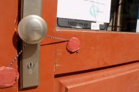 У Прњавору затворена два објекта