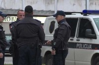 Radnik Elektrodistribucije Bihać službenim vozilom prevozio migrante