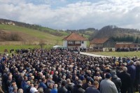 Sahranjeni penzioneri koje su ubijeni kod Velike Kladuše