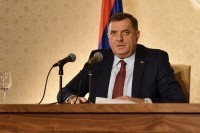 Dodik: Obnoviti Notr Dam kao što je obnovljen Hilandar