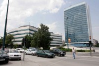   Fotelje uzalud dijelili