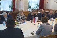 SNSD-u 47 funkcija, DNS-u i socijalistima po devet