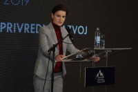 Брнабић: 500 дигиталних учионица за Српску