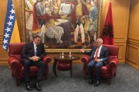 Meta sa članovima Predsjedništva BiH: Otvoriti ambasade u BiH i Albaniji