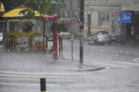 Опрез због најављених обилних падавина