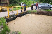 Šestogodišnji dječak upao u nabujali potok kod Žepča, potraga u toku