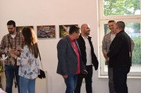 Ugljevik: Otvorena izložba fotografija autora Dragana Đukića