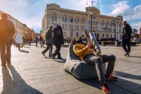 Deni Karalić objavio video-singl “200 miliona tona betona” VIDEO