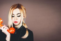 “Zovem te” prvenac autorskog rada banjalučke pjevačice Marije Krivokuće VIDEO