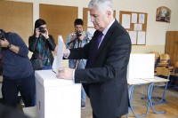 Čović glasao na izborima: Očekujem da BiH ima predstavnika u Evropskom parlamentu