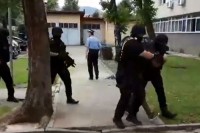 Ovo su uhapšeni u akciji “Klub dva, pogledajte snimak privođenja VIDEO