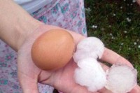 U Mostaru padao grad veličine jajeta