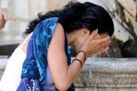 У Европу стиже топлотни талас, стручњаци и власти позивају на приправност