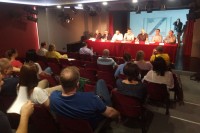 Новинарима и полицајцима омогућити неометан рад