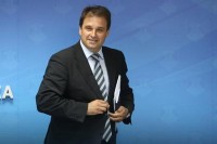 Govedarica povukao kandidaturu u korist Šarovića