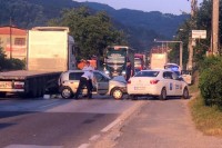 Tri lica povrijeđena u sudaru tri vozila u Doboju