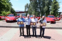 Срећним добитницима уручени кључеви три поршеа ФОТО