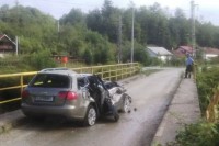 Čelinac oplakuje tri mladosti