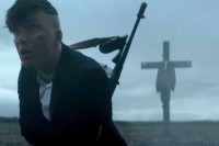 Premijera pete sezone serije “Peaky Blinders” 25. avgusta: Politički nemiri i slom Tomija Šelbija