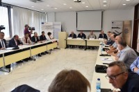 Постигнут договор са привредницима о цијени струје