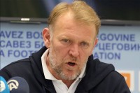 Robert Prosinečki ostaje selektor BiH