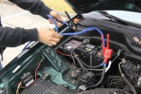 Pregazio ga automobil dok ga je popravljao u Gradišci