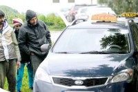 Taksistima oduzimaju automobile zbog prevoza migranata