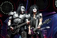 Kiss svira za ajkule i obožavaoce