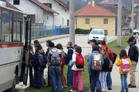 Град Добој субвенционише мјесечне карте за 1.004 ђака