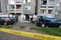 Detalji porodične tragedije u Tuzli: Nožem ubio suprugu,  sebi presudio bombom