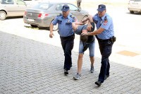 Uhapšen jer je vozilom povrijedio policajca