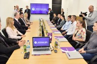 Приправнички стаж за девет најбољих студената