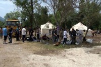 Povlače volontere sa Vučjaka, prijeti katastrofa