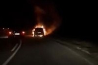 Zapalio se “Golf” na Romaniji prilikom vožnje