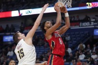 Okafor “pojeo” Jokića – Nagetsi ponovo razočarali VIDEO